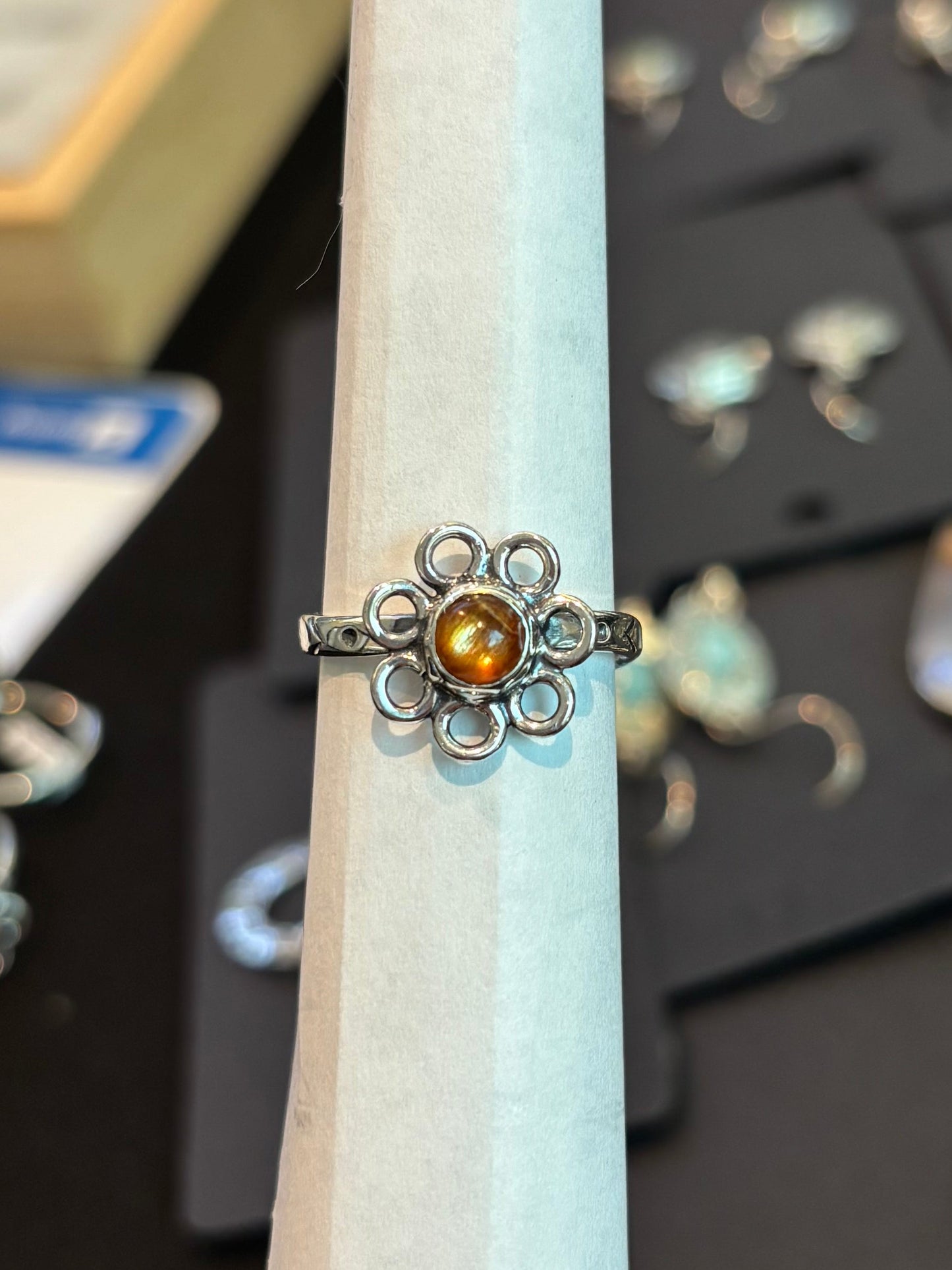 Flor de piedra solar ajustable