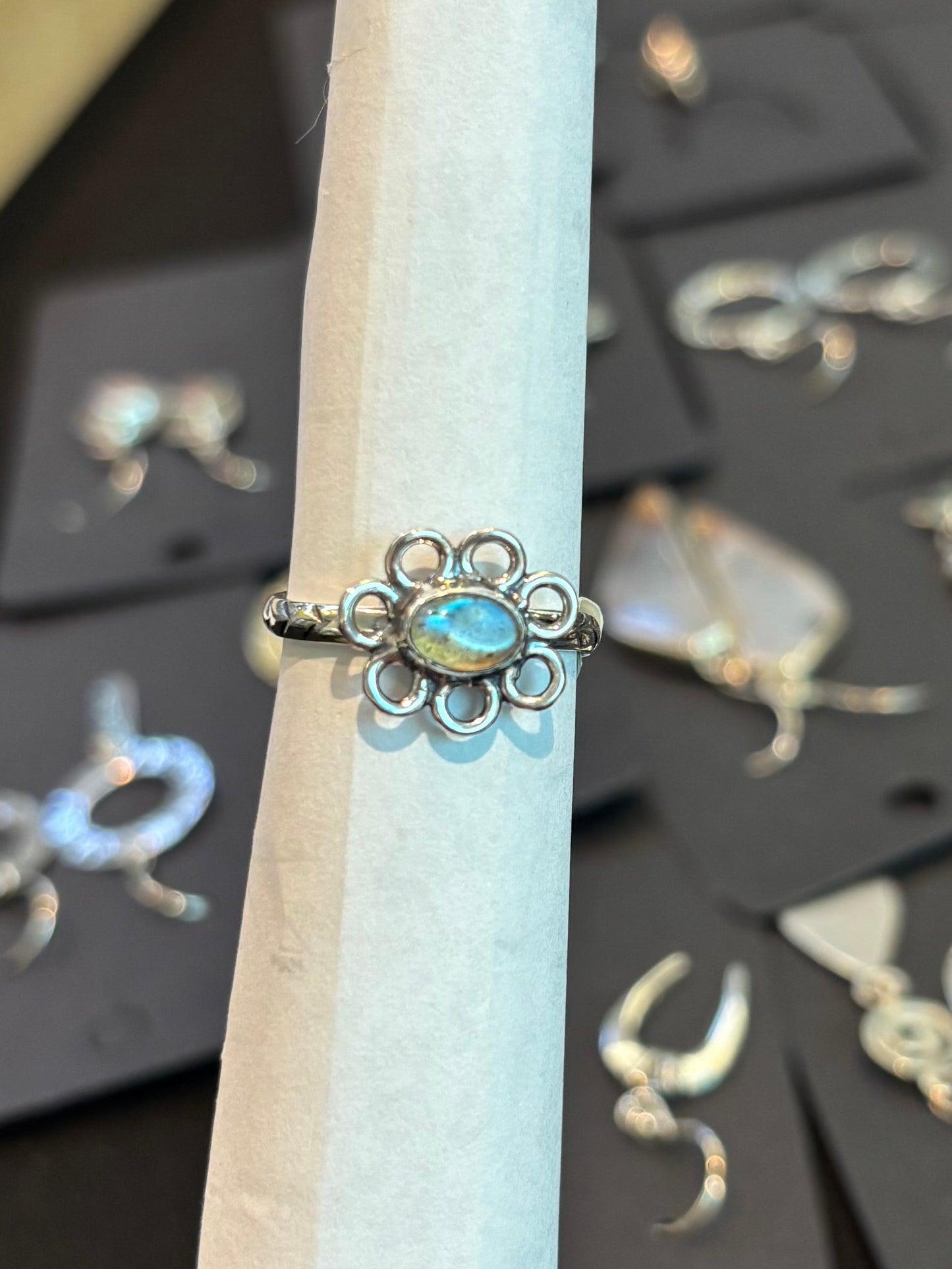 Flor de Labradorita ajustable