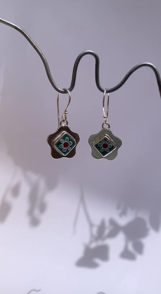 Aretes flor azul